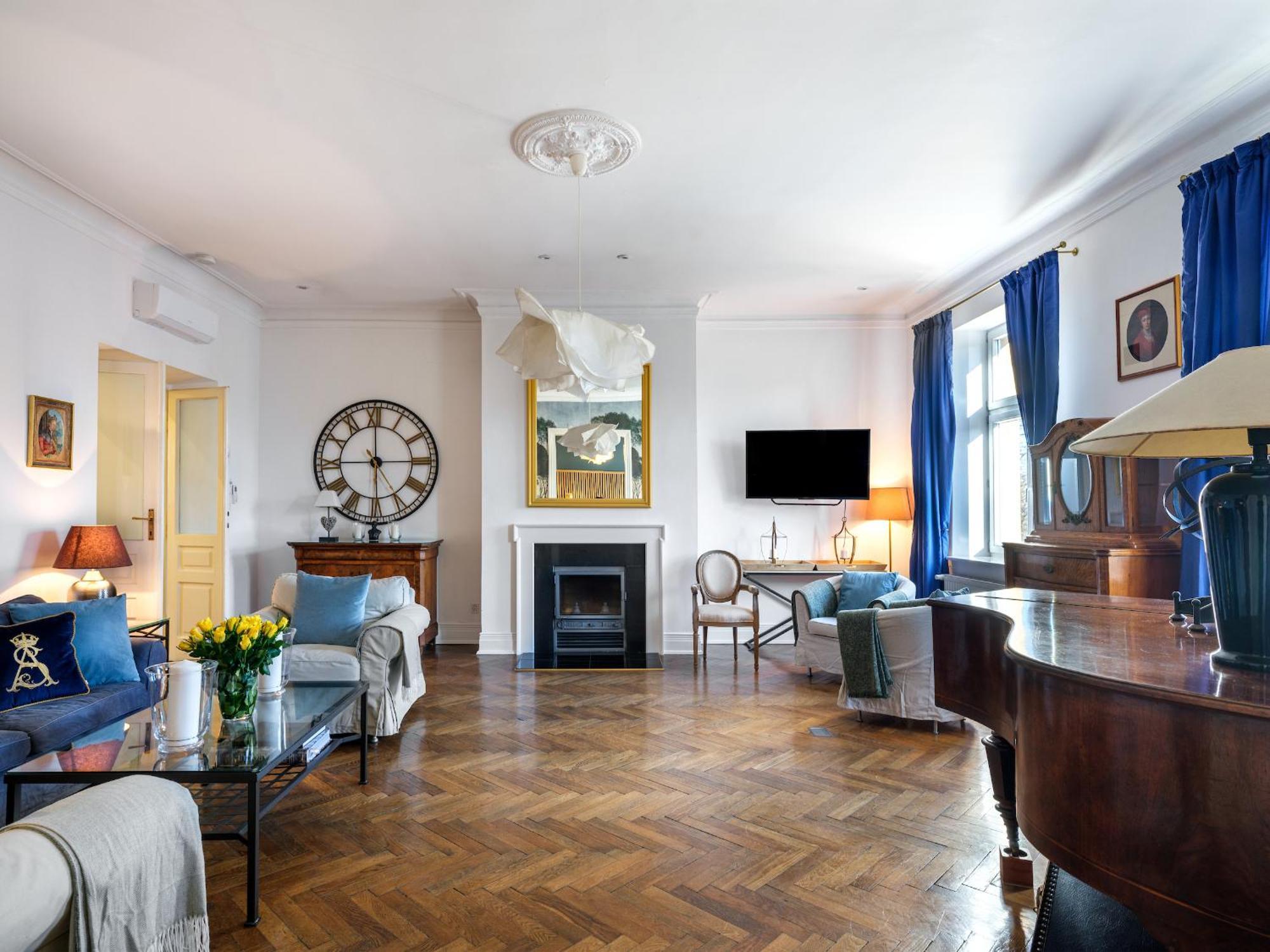 Tyzenhauz Apartments Podwale Street Красков Екстериор снимка